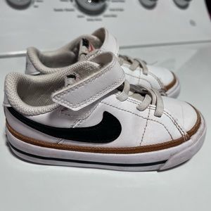 Nike Toddler Court Legacy